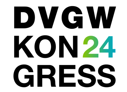 Quadratisches Logo mit drei Zeilen Text in schwarzen Buchstaben und blau-grünen Zahlen. Erste Zeile: DVGW, zweite Zeile: Kon24, dritte Zeile: gress