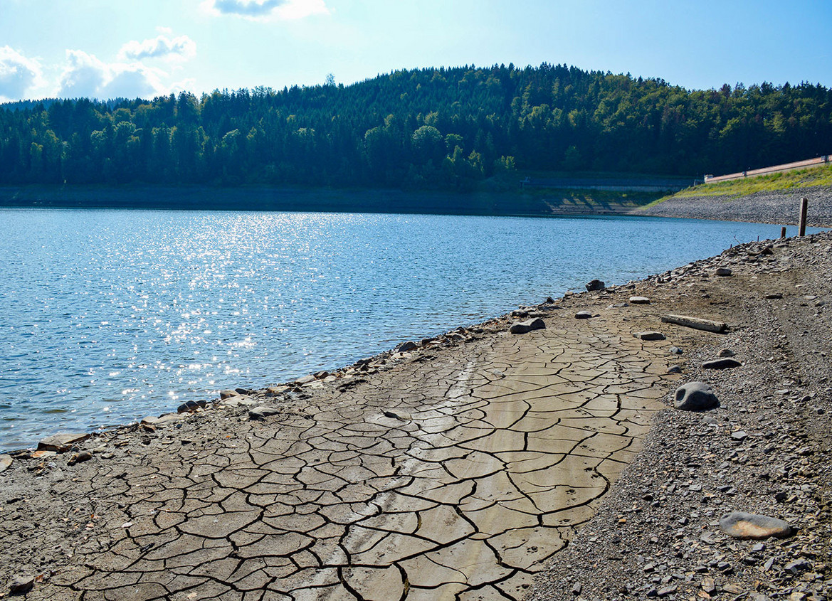 Niedriger Pegelstand der Sösetalsperre im Harz