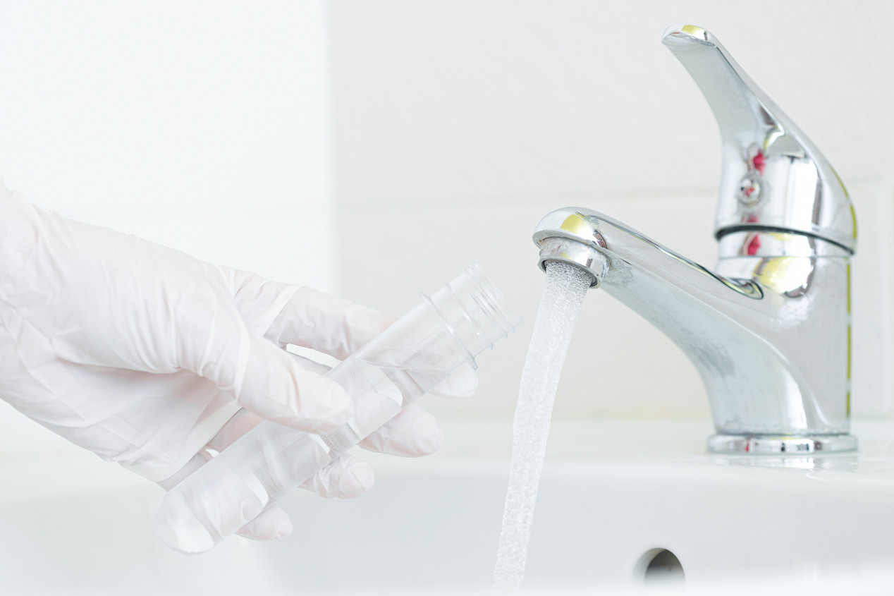 Probennahme am Wasserhahn