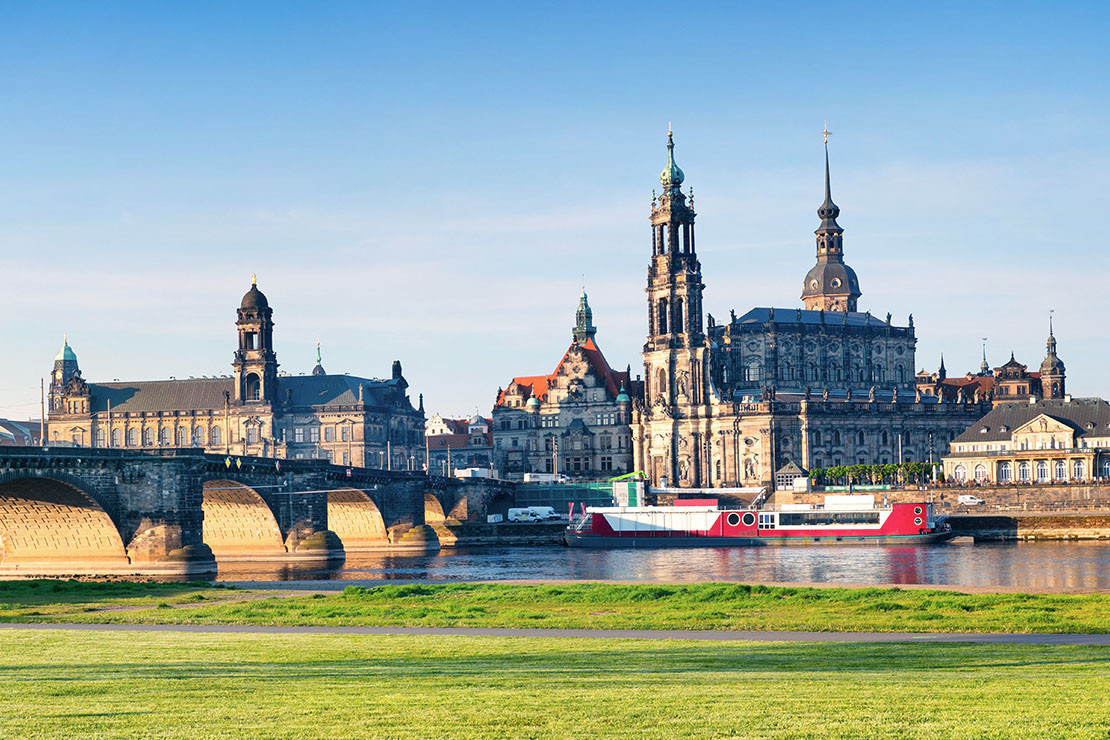 Kurz nach der Wiedervereinigung entstehen zahlreiche Bezirksgruppen in den neuen Bundesländern und das DELIWA-Büro Dresden wird eingerichtet.