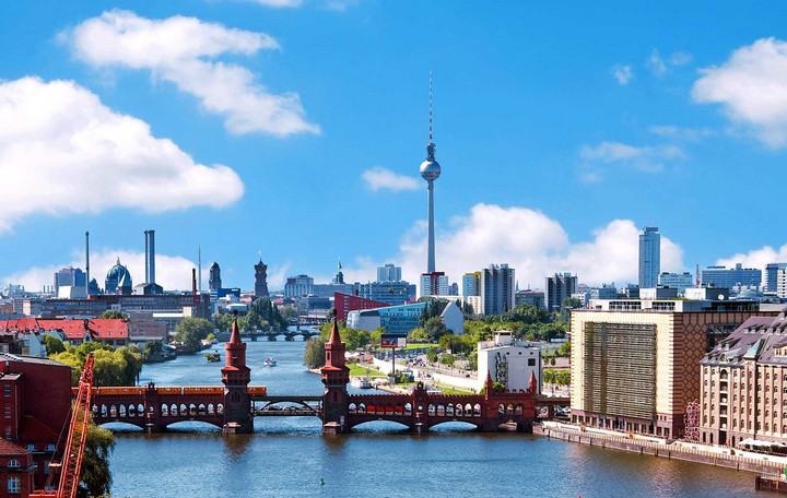 3,8 Millionen Menschen in Berlin müssen täglich mit Trinkwasser versorgt werden.