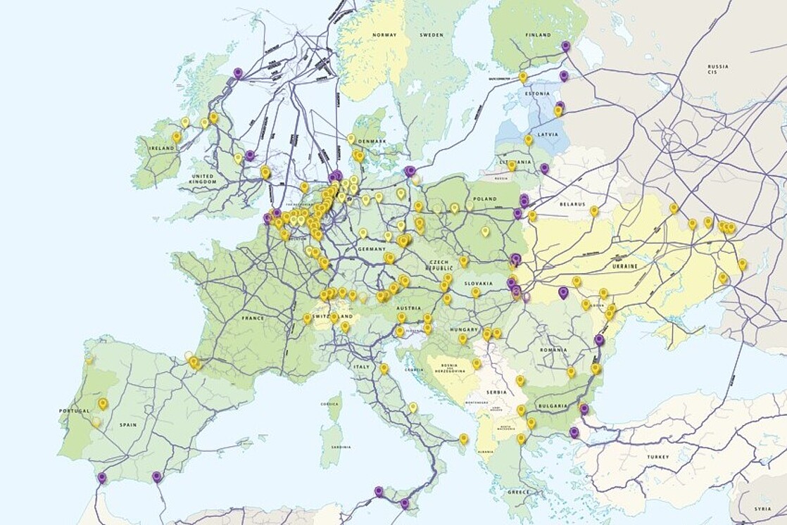 Karte von Europa mit den Transportnetzen Gas