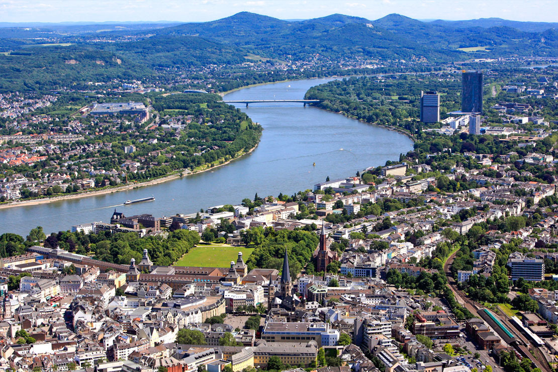 Sicht auf Bonn und das Siebengebirge