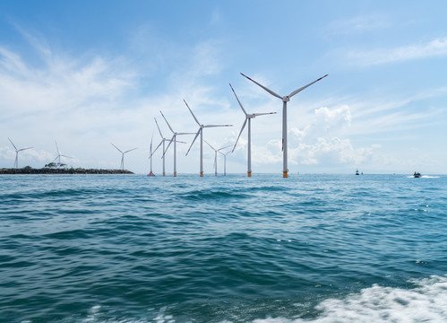 Windräder im Meer