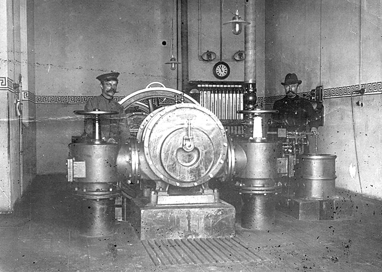 Gassauger mit Hahnschem Regler um 1890